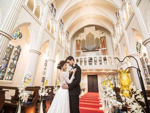 カサデアンジェラ馬車道 圧巻の本物のパイプオルガンの画像2