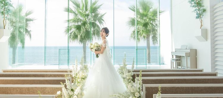 マウロ・アネーラ あたたかい自然光と壮大な海と空が祝福するチャペルの画像