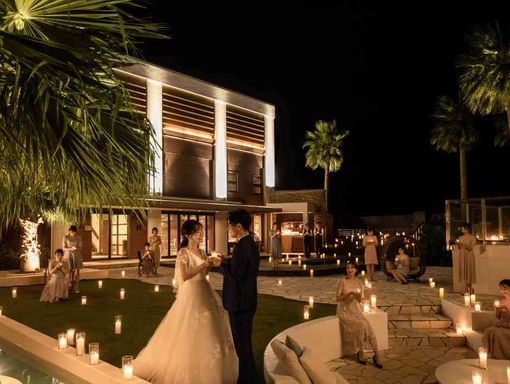 マウロ・アネーラ プライベートガーデンで寛ぎの時の画像1