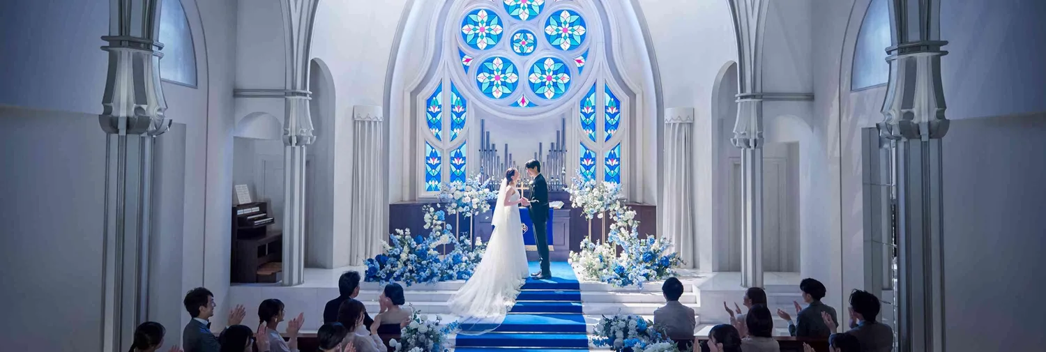 アニヴェルセル 白壁