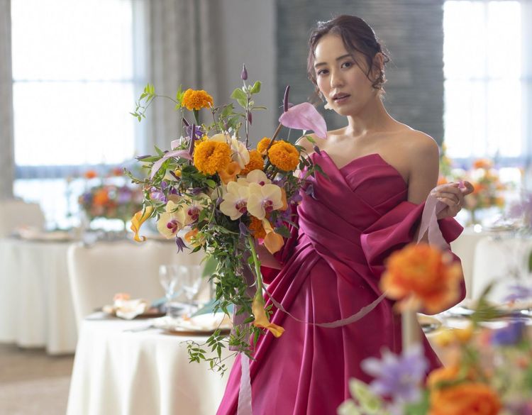 ベルヴィ ラヴァンセーヌ ウエディングドレス&カラードレスを特別価格でご紹介の画像3