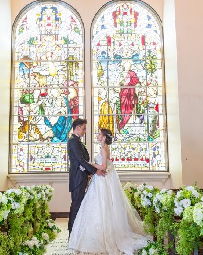 マナーヴィレッジ写風舘 まるで海外のような、随所にアンティークが配されたチャペルの画像1