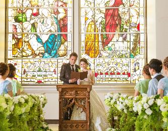 マナーヴィレッジ写風舘 まるで海外のような、随所にアンティークが配されたチャペルの画像2