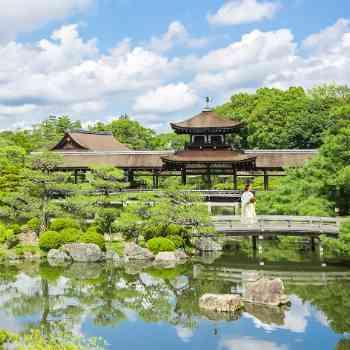 国の名勝指定庭園「神苑」を一望