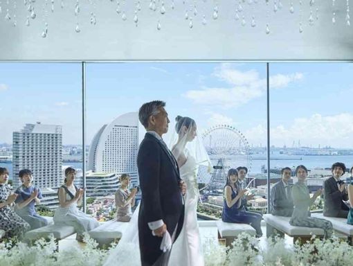 横浜モノリス 花嫁を美しく魅せる陽光溢れる場の画像1