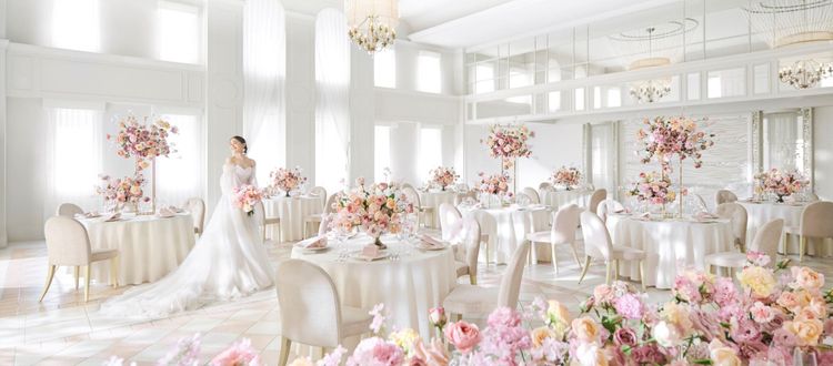 アニヴェルセルヒルズ横浜 ピンク×大人可愛い◇おふたりらしさを演出しようの画像1