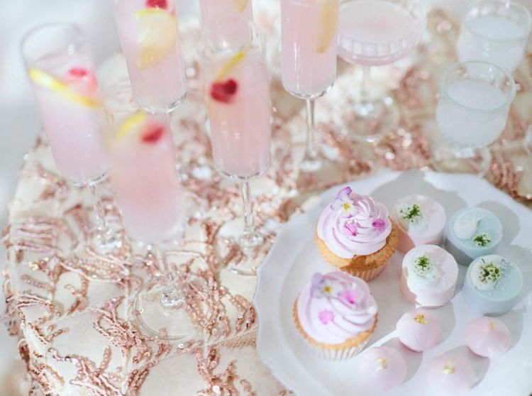 アニヴェルセルヒルズ横浜 ピンク×大人可愛い◇おふたりらしさを演出しようの画像3