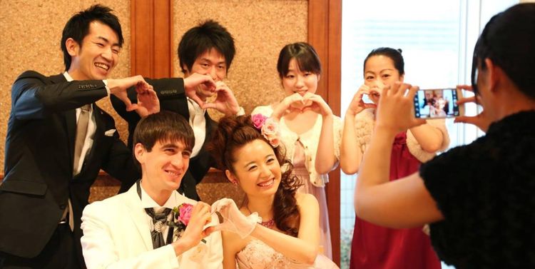 レンブラントホテル東京町田 高層階にあるダイニング、和のデザインをモダンに取り入れた空間の画像3