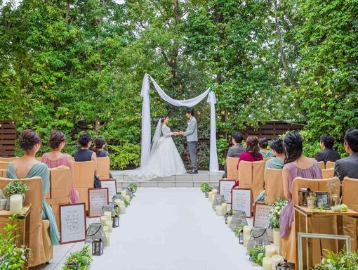 ウエディングレストラン ジュレ 開放感抜群のガーデン挙式も可能の画像3