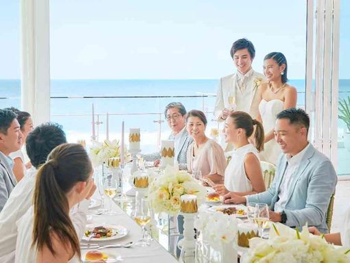 ホワイトアロウチャペル 海にせり出すバンケットの画像2