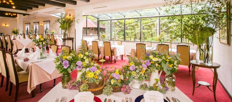 シェコーベ クラシカルな上質空間をおふたりとゲストだけで独占の画像1