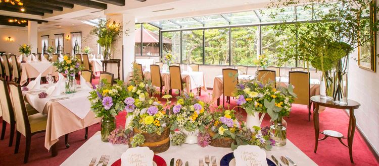 シェコーベ クラシカルな上質空間をおふたりとゲストだけで独占の画像1