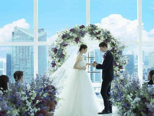 フィッシュバンクトーキョー 空に浮かんでいるような祭壇の画像1