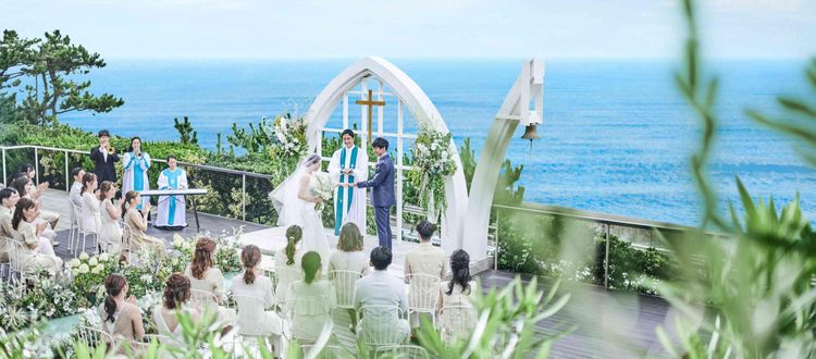 指帆亭パインツリーリゾート 水平線を見晴らすガーデンテラスで開放感あふれるセレモニーをの画像