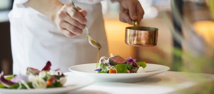 THE LANDMARK SQUARE OSAKA (ザ ランドマークスクエア オオサカ)