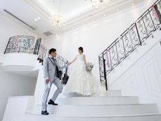 大きな両階段はそのままに