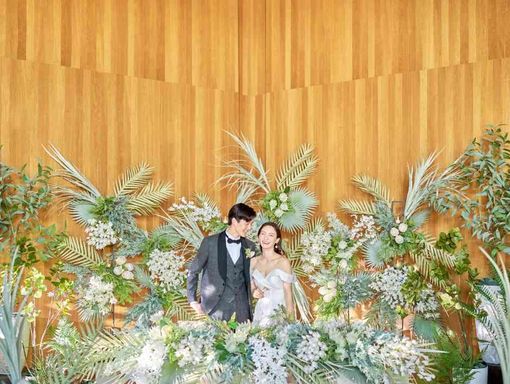 大宮璃宮 木目調の階段付披露宴会場の画像2