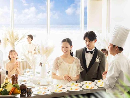 ザ クラシカ ベイリゾート 会場にはオープンキッチンを併設の画像2