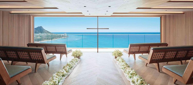 ザ・ダイヤモンドヘッド チャペル ワイキキ上空から海とダイヤモンドヘッドを望む、絶景チャペルの画像