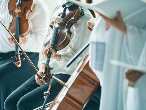 ヒルトップザスクエア 聖歌隊の歌声や生演奏が響き渡るの画像1