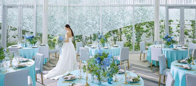 ヒルトップザスクエア 自然光差し込むチャペルやガーデン、人気の美食試食もの画像