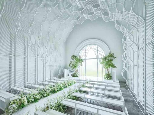 ヒルトップザスクエア 希少な高天井の独立型大聖堂の画像2