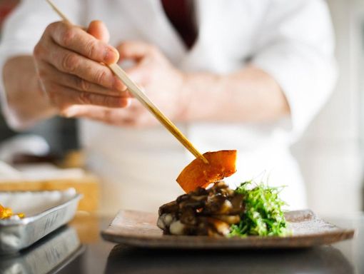 料亭 か茂免 旬の食材で味覚のおもてなしの画像1