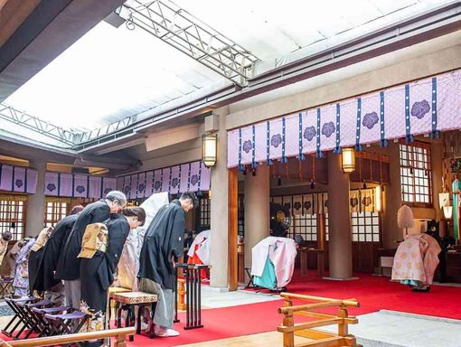 ル アール東郷 本殿内は120名まで参列可能の画像2