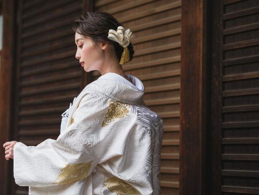 ル アール東郷 自社衣裳店で選べる豊富な衣裳の画像2