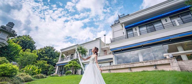 TERAKOYA 四季折々の自然と和洋が融合したクラシカルな空間の画像