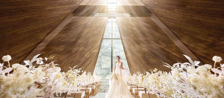 アーフェリーク白金 ふたりの晴れ姿が映えるよう、シンプルを極めたデザインの画像