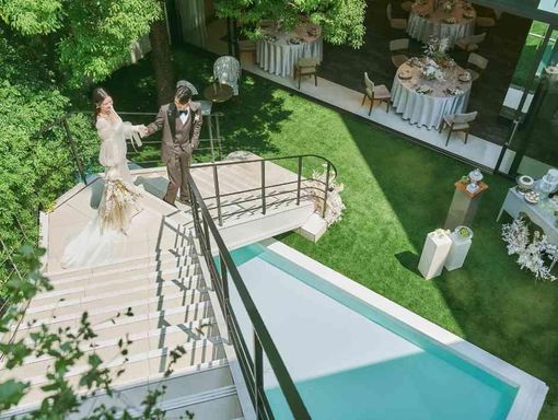 アーフェリーク白金 自然美溢れるプール付きガーデンの画像1