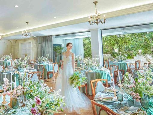 アーカンジェル代官山 陽光が降り注ぐ開放的な会場の画像1