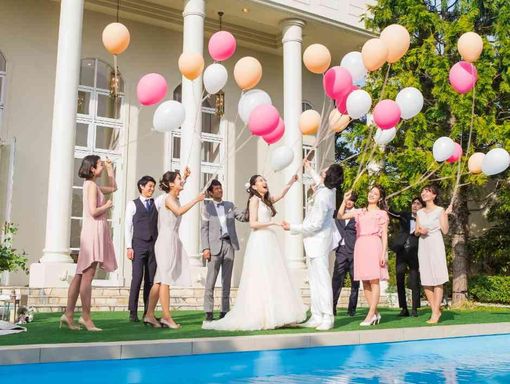 ガーデンヒルズ迎賓館（大宮） プールサイドでバルーン演出♪の画像1