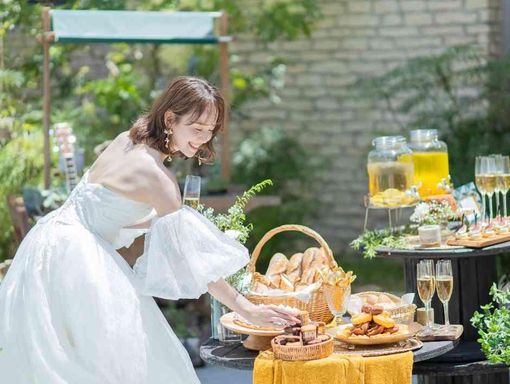 ラトリエ・ドゥ・マリエ 貸切ガーデンでカジュアルWの画像2