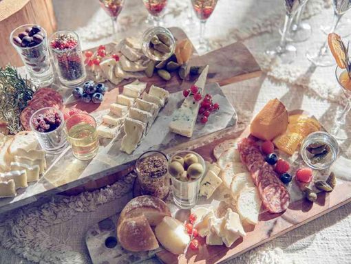 アルモニーアッシュ(姫路) 出来立てのお料理を運ぶためにの画像3