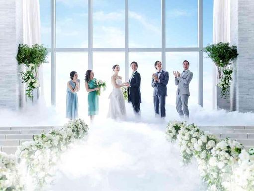 LAGUNAVEIL PREMIER 天空チャペルで非日常感をの画像1