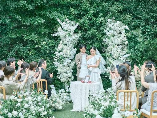 アニヴェルセル 江坂 自然な笑顔であふれるの画像3