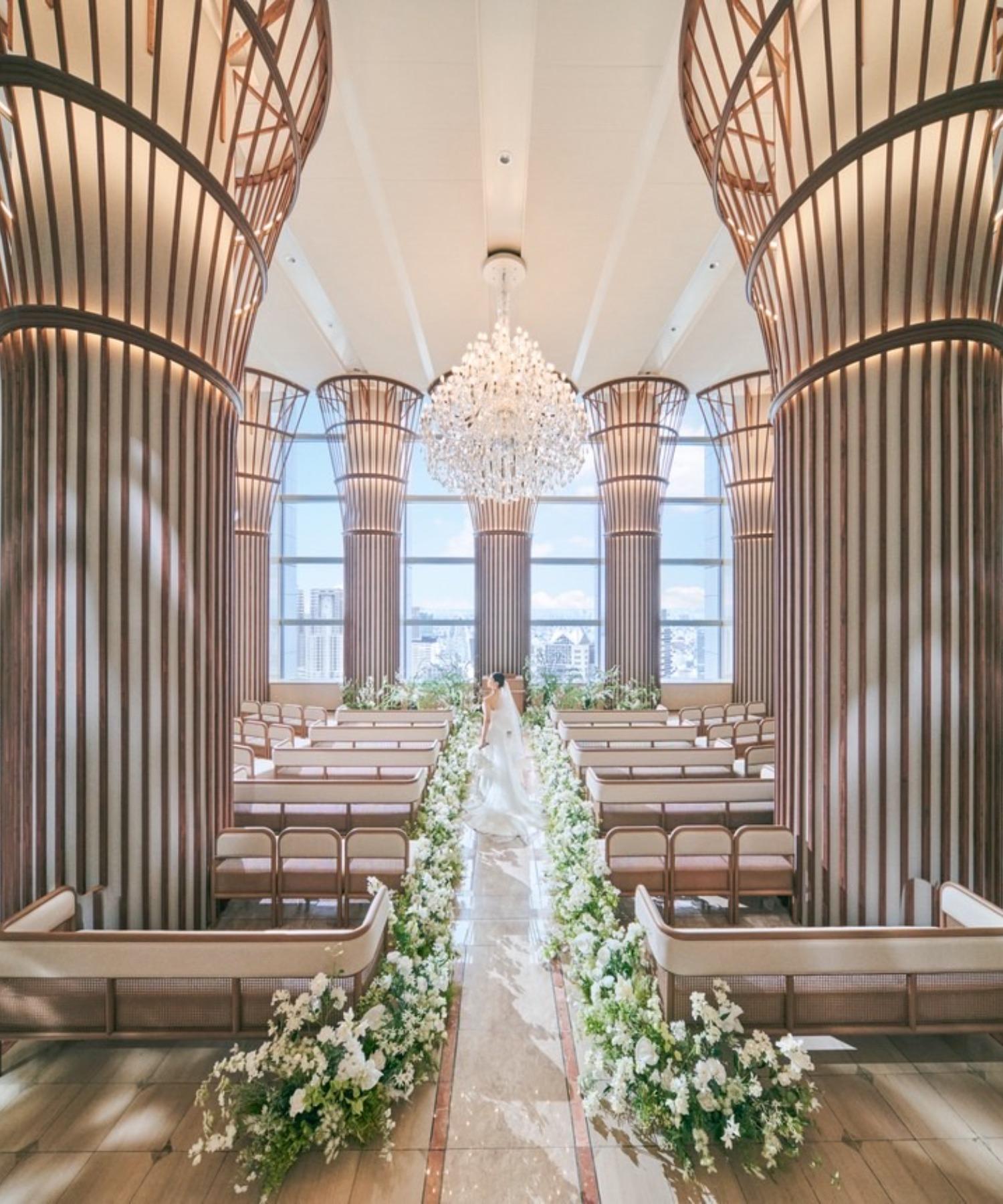2way✨et.UNiVER Frill big shiape setup結婚式 OPERAHOUSE 東京で結婚式 | 結婚式場を探すならハナユメ