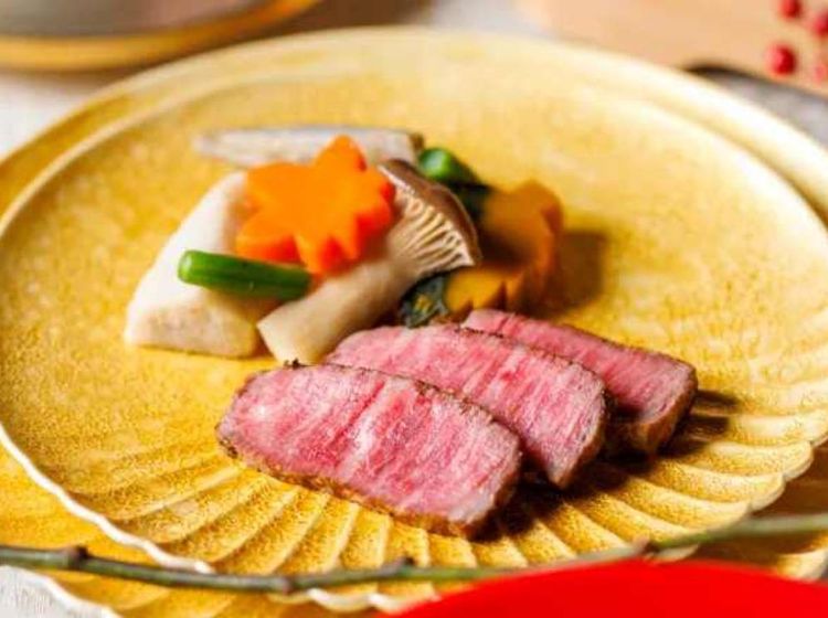 灯明殿 世代を問わず喜ばれ、細部にまで配慮が行き届いた婚礼料理の画像4