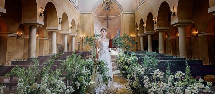 アネーリ大宮 祝福の光に包まれる、荘厳な独立型大聖堂の画像