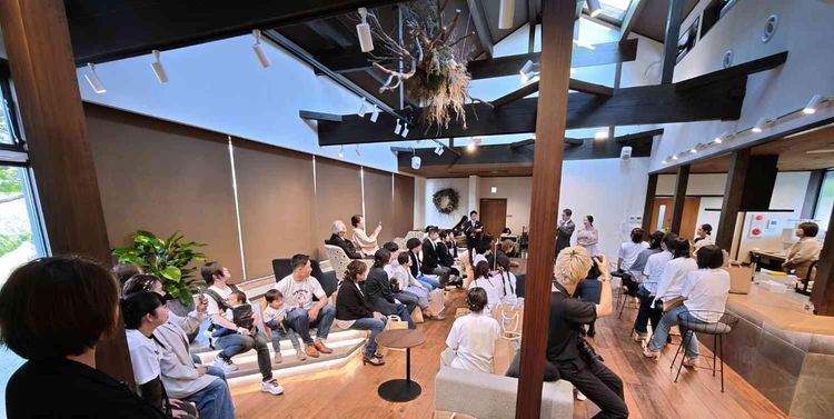 ワクテラス 約50名ほどの披露宴にぴったり！少人数パーティーにもおすすめの画像3