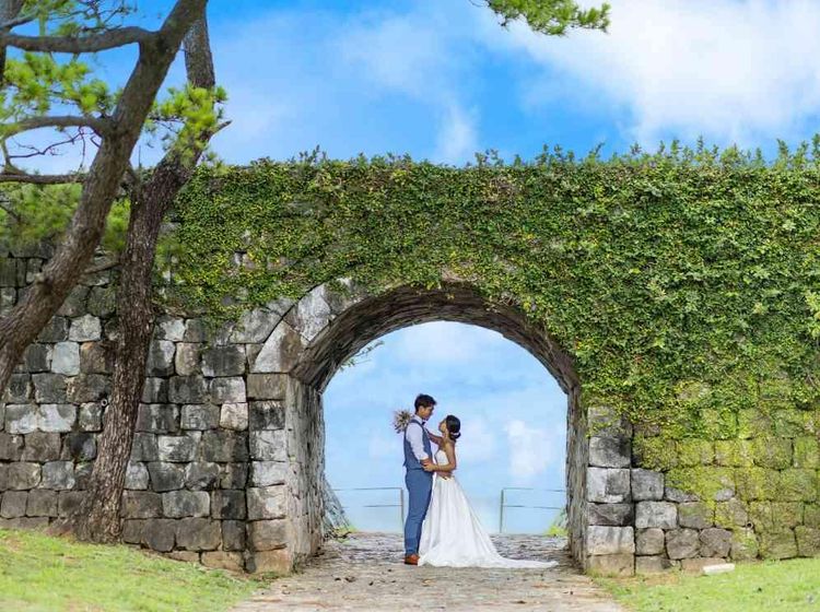 ザ・サーフ ビーチサイドテラス 海と緑を両方楽しめる、沖縄を旅するようなフォトウエディングの画像4