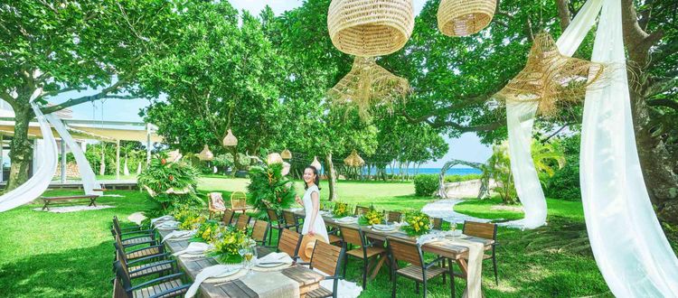 ザビーチテラスホテルアオイシガキ 1,000坪のガーデン×ビーチ「自由度の高い結婚式」の画像1