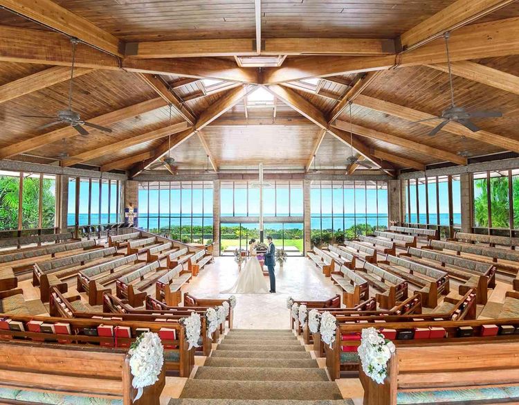 キャルバリーバイザシー教会 オアフ島唯一のオーシャンフロントを誇る歴史ある正統派教会の画像2