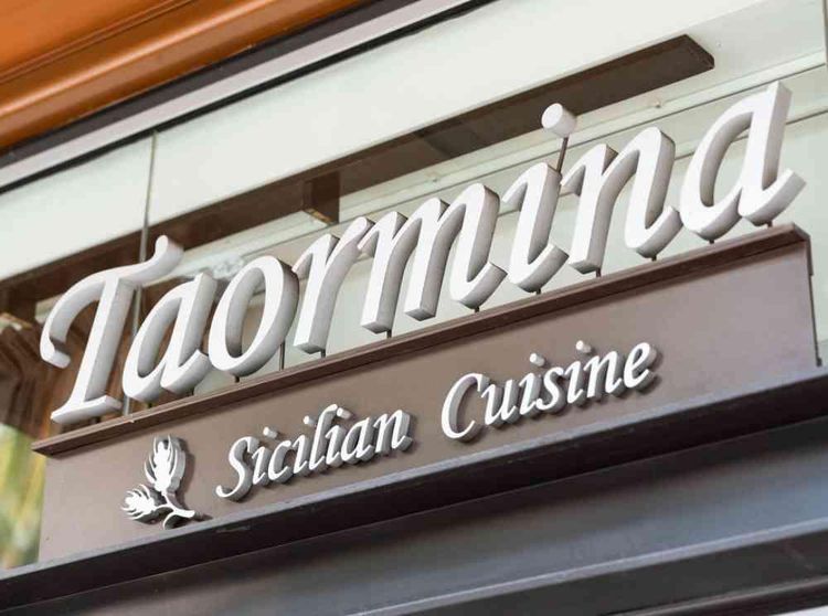 ザ・サーフ マウロアガーデン ワイキキの名店タオルミーナとハワイカイヘブンリーから選べますの画像3