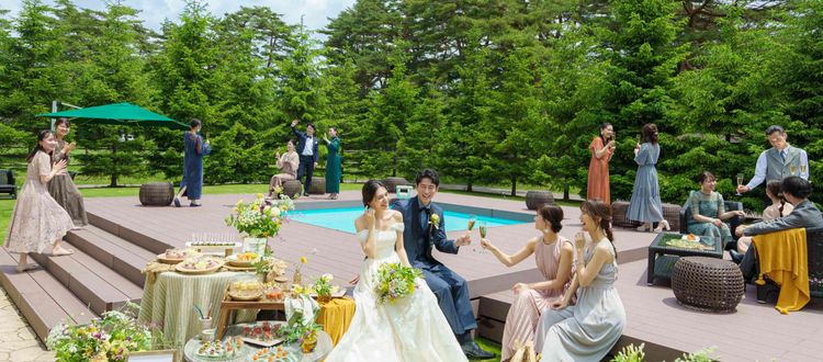 フォレスターナ軽井沢 すぐそばに自然が広がるパーティールームとガーデンが魅力の画像1
