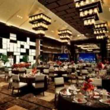 ブルーミントンヒル チョコレートをイメージしたデザインはモダンなのにクラシカルな雰囲気も兼ね備えてい