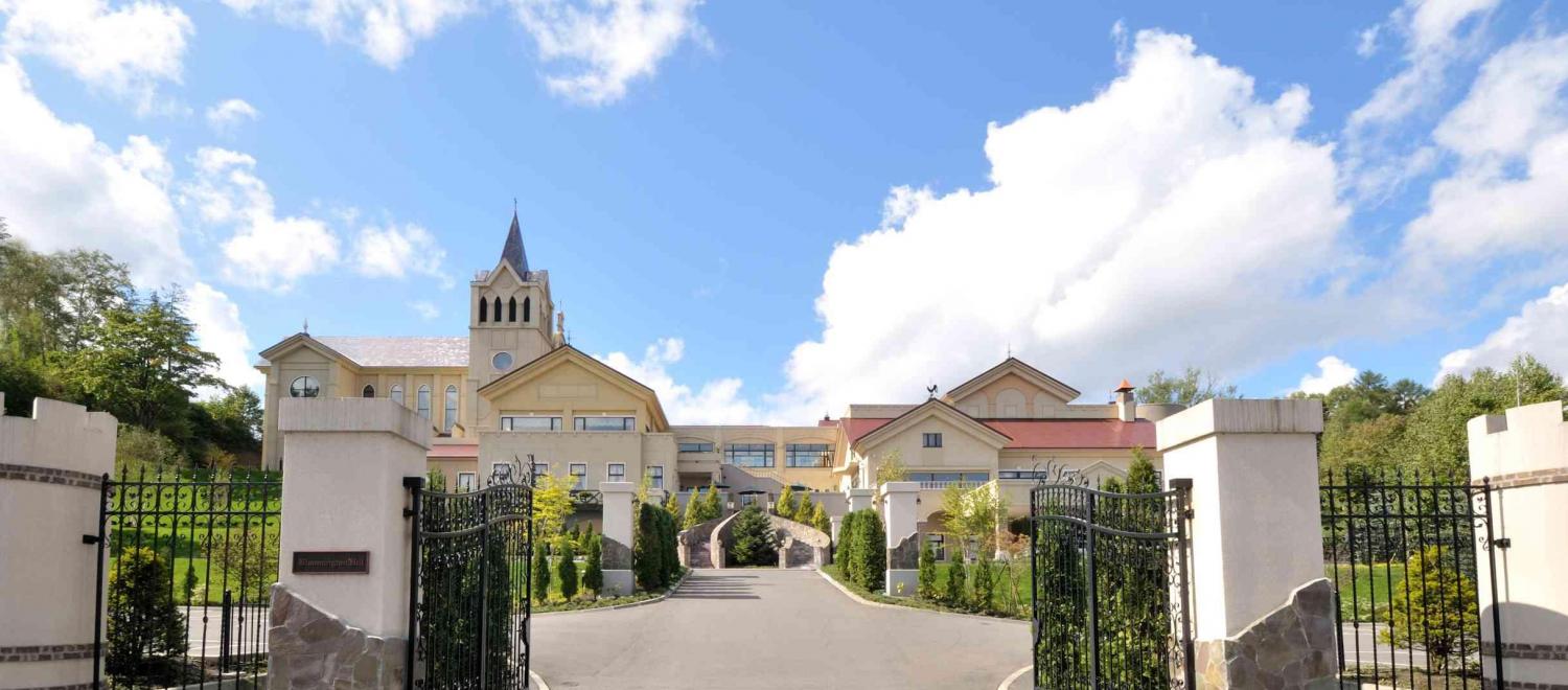 ブルーミントンヒル 外観