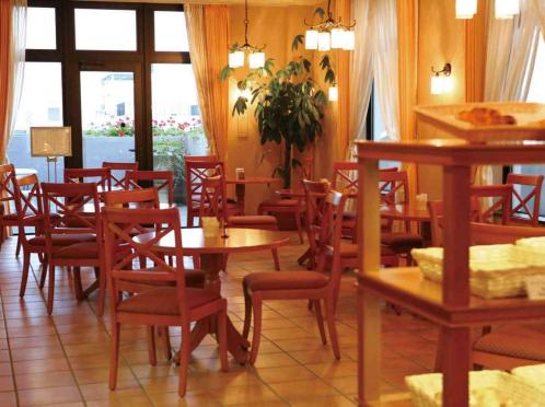 ブルーミントンヒル ロビー・控室